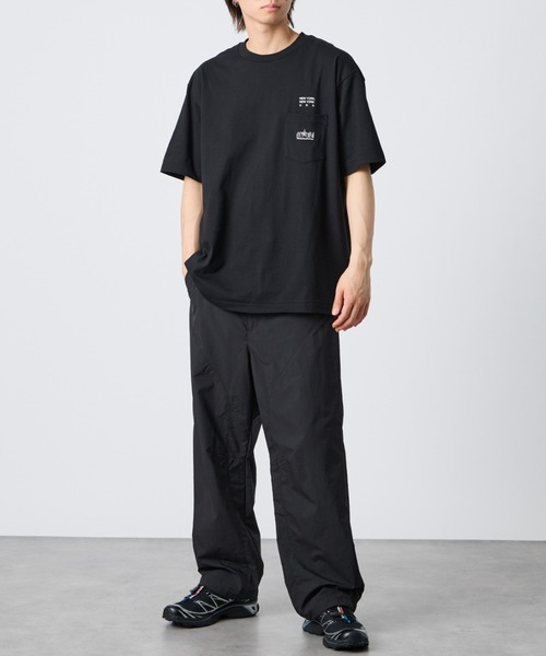 Manhattan Portage（マンハッタンポーテージ）の「[MANHATTAN PORTAGE/マンハッタンポーテージ] スカイラインロゴ ショートスリーブ ポケットTシャツ（Tシャツ/カットソー・レディース・ホワイト/ブラック・M/XL/L）」の16枚目の写真