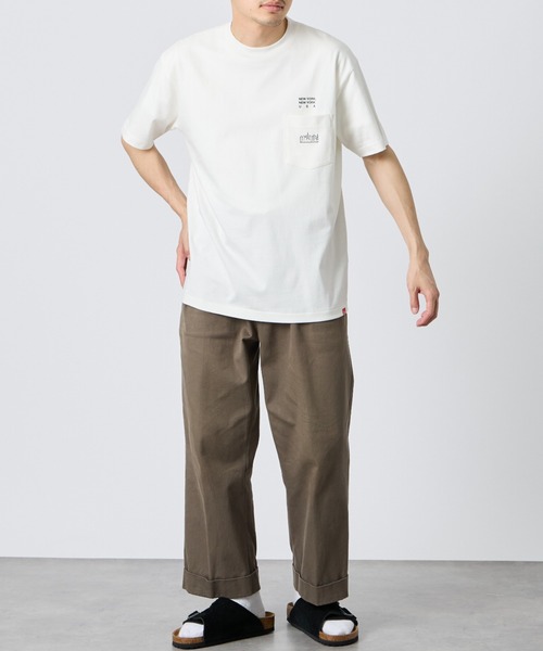 Manhattan Portage（マンハッタンポーテージ）の「[MANHATTAN PORTAGE/マンハッタンポーテージ] スカイラインロゴ ショートスリーブ ポケットTシャツ（Tシャツ/カットソー・レディース・ホワイト/ブラック・M/XL/L）」の13枚目の写真