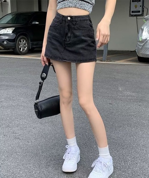 MEMECLE（メメクル）の「【 MEMECLE / メメクル 】 スカートライク　ショートデニムパンツ（デニムパンツ・レディース・ブラック/ブルー・LARGE/SMALL/MEDIUM）」の3枚目の写真