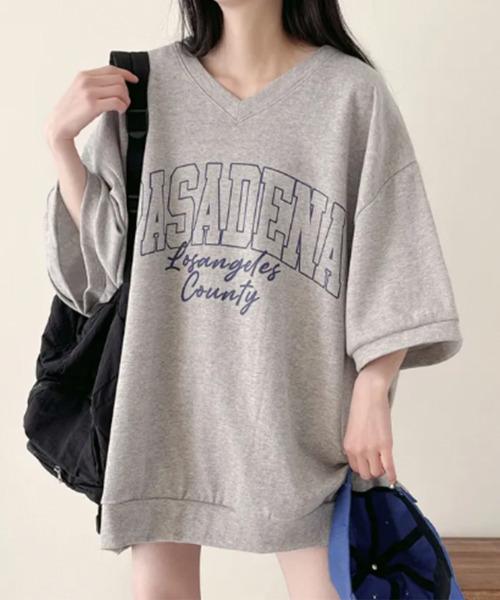 VIVID LADY(ビビッドレディー)の「カレッジロゴ Vネック 半袖スウェット(Tシャツ/カットソー・レディース・ライトグレー/グレー/ブラック・FREE)」の3枚目の写真