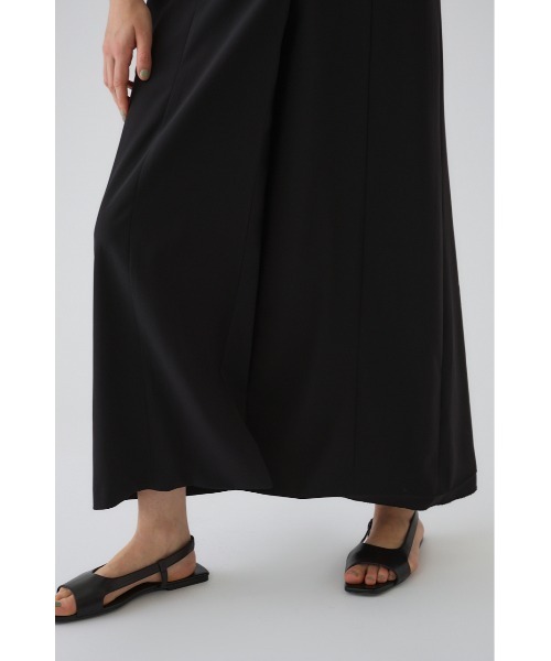 RIM.ARK(リムアーク)の「Halter neck tailored dress ホルターネック テーラード ドレス(ドレス・レディース・ブラック/ライトベージュ・38/36)」の16枚目の写真