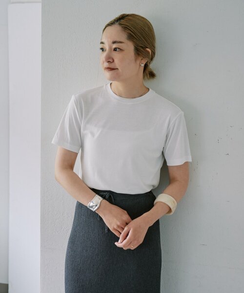 SHENERY(シーナリー)の「【LUALY】シアープレーンチビTee(Tシャツ/カットソー・レディース・ブラック/モカ/サックスブルー/オフホワイト/イエロー・FREE)」の22枚目の写真