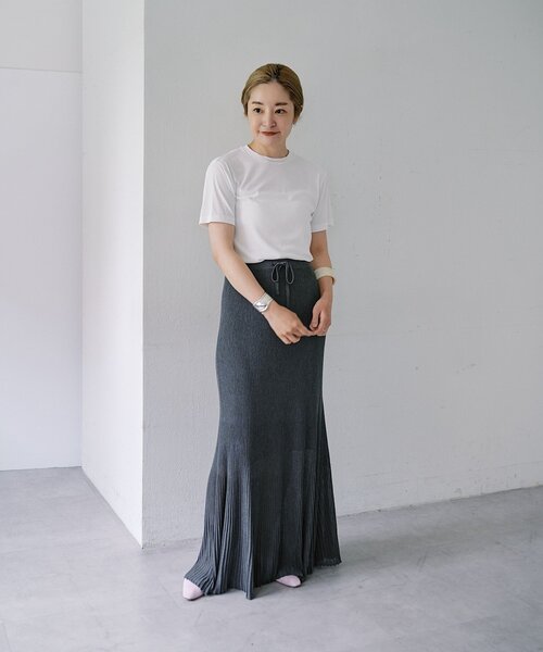 SHENERY(シーナリー)の「【LUALY】シアープレーンチビTee(Tシャツ/カットソー・レディース・ブラック/モカ/サックスブルー/オフホワイト/イエロー・FREE)」の9枚目の写真