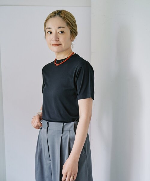 SHENERY(シーナリー)の「【LUALY】シアープレーンチビTee(Tシャツ/カットソー・レディース・ブラック/モカ/サックスブルー/オフホワイト/イエロー・FREE)」の15枚目の写真