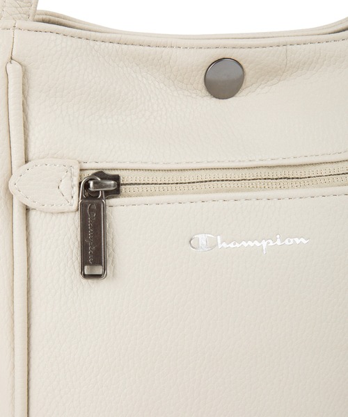 Champion（チャンピオン）の「チャンピオン ショルダーバッグ 5W30 2L 65281（ショルダーバッグ・メンズ・ベージュ/ブラック/グレー・FREE）」の6枚目の写真