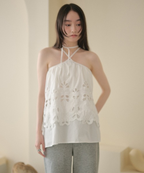 LAULEN（ローレン）の「multi way strap eyelet cutwork camisole