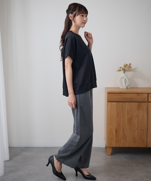 DAYRA(デイラ)の「クルーネック 裾切り替え オーバーサイズ 半袖 トップス(Tシャツ/カットソー・レディース・ホワイト/ダークグレー/ネイビー/ブラック・FREE)」の9枚目の写真