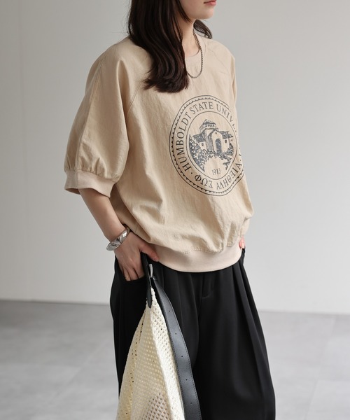ap retro(アプレトロ)の「カレッジロゴラグランTeeシャツ / Teeブラウス(Tシャツ/カットソー・レディース・ベージュ/チャコール・FREE)」の1枚目の写真