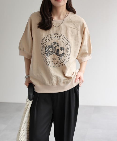 ap retro(アプレトロ)の「カレッジロゴラグランTeeシャツ / Teeブラウス(Tシャツ/カットソー・レディース・ベージュ/チャコール・FREE)」の3枚目の写真
