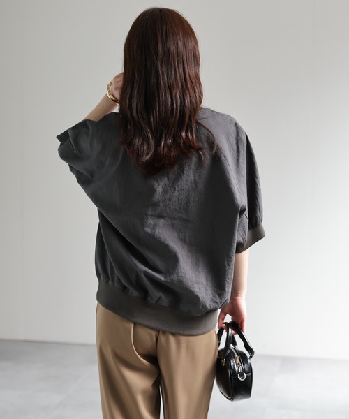 ap retro(アプレトロ)の「カレッジロゴラグランTeeシャツ / Teeブラウス(Tシャツ/カットソー・レディース・ベージュ/チャコール・FREE)」の19枚目の写真