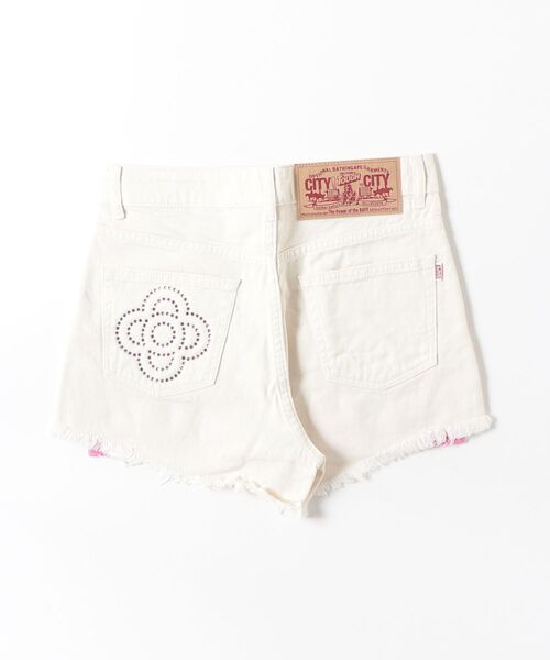 A BATHING APE(アベイシングエイプ)の「BABY LISA ONE POINT SHORTS(その他パンツ・レディース・アイボリー・MEDIUM/SMALL/X-SMALL)」の5枚目の写真
