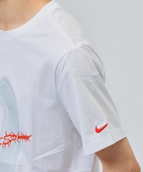 NIKE（ナイキ）の「ナイキ NIKE ナイキ NSW 2 FTBL LATAM APLA S/S Tシャツ（Tシャツ/カットソー・メンズ・ホワイト/ダークグレー・S/M/L/LL/3L）」の7枚目の写真