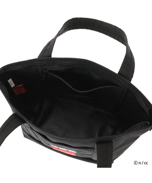 Manhattan Portage(マンハッタンポーテージ)の「Manhattan Portage/マンハッタンポーテージ トートバッグ "ちいかわ" REGO TOTE(M) W/ZIPPER VER2 CKW26 MP1305Z2CKW26(トートバッグ・メンズ・ブラック・FREE)」の11枚目の写真