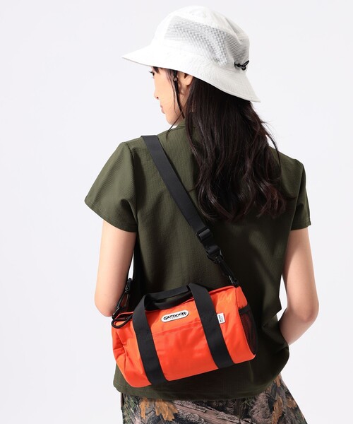 BEAMS GOLF(ビームスゴルフ)の「【別注】OUTDOOR PRODUCTS / ロールボストン型 カートバッグ(トートバッグ・メンズ・グリーン/オレンジ・ONE SIZE)」の5枚目の写真