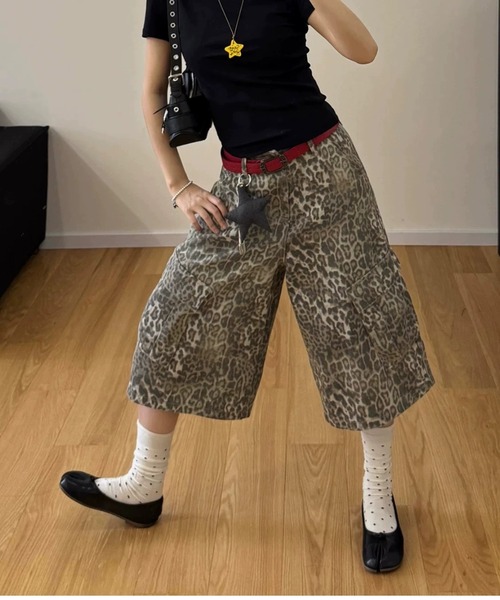 FreeZone(フリーゾーン)の「レオパード柄ワイドカーゴハーフパンツ/ストリートワイドショーツ(カーゴパンツ・メンズ・カーキ・S/M/L)」の10枚目の写真