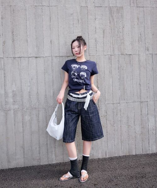 RANDOMOFF(ランダムオフ)の「BTB : BERMUDA DENIM SHORTS(その他パンツ・レディース・ネイビー・SMALL/MEDIUM/LARGE/X-LARGE)」の7枚目の写真