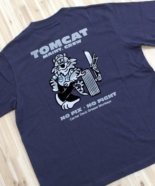 AVIREX(アヴィレックス)の「U.S. NAVY TOMCAT FLOCKY T-SHIRT(Tシャツ/カットソー・メンズ・ブラック/ネイビー/ホワイト・M/L/XL/XXL)」の15枚目の写真