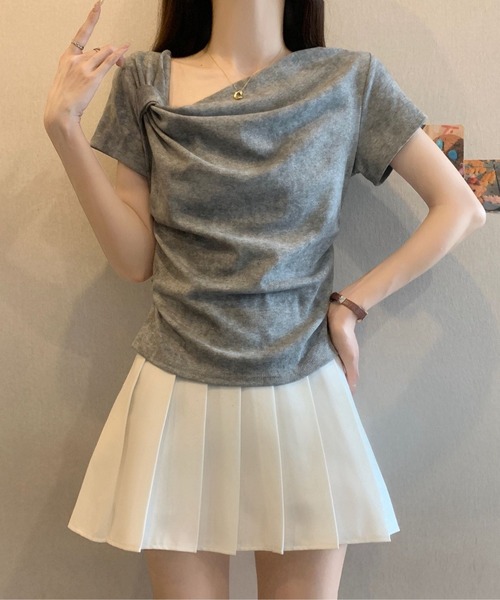 AMAJI(アマジ)の「タイダイ柄 ウエストマーク ワンショルダー 半袖Tシャツ(Tシャツ/カットソー・レディース・ホワイト/ブラック/グレー・MEDIUM/LARGE/X-LARGE)」の3枚目の写真