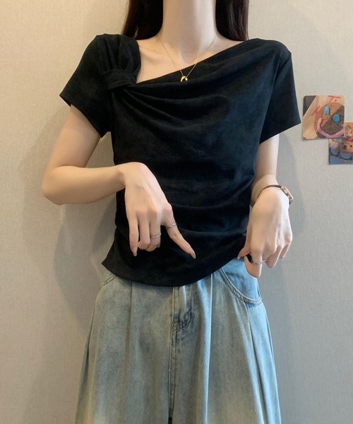 AMAJI(アマジ)の「タイダイ柄 ウエストマーク ワンショルダー 半袖Tシャツ(Tシャツ/カットソー・レディース・ホワイト/ブラック/グレー・MEDIUM/LARGE/X-LARGE)」の4枚目の写真