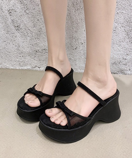 ADDITION STORE(アディションストア)の「\脚長美脚♪プラス8センチ/リボンアクセント 厚底サンダル(サンダル・レディース・ホワイト/ブラック・25/24.5/24/23.5/23)」の11枚目の写真