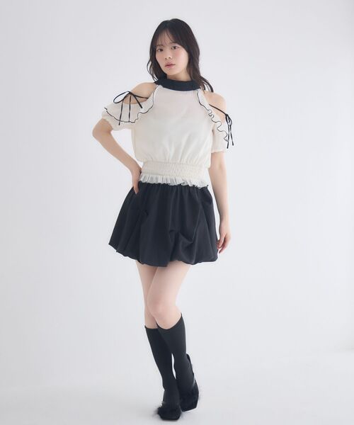 ems excite(エムズエキサイト)の「バックリボンアメスリブラウス(シャツ/ブラウス・レディース・ブルー系その他2/ブラック系その他4/ナチュラル・FREE)」の13枚目の写真