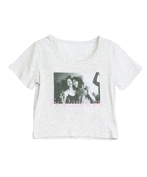 ANAP(アナップ)の「英字プリントクロップド丈Tシャツ(Tシャツ/カットソー・レディース・ブラック/ホワイト/ライトグレー・F)」の3枚目の写真