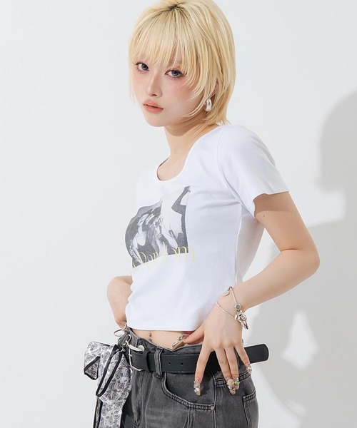 ANAP(アナップ)の「英字プリントクロップド丈Tシャツ(Tシャツ/カットソー・レディース・ブラック/ホワイト/ライトグレー・F)」の10枚目の写真
