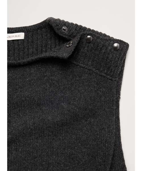 Banana Republic（バナナリパブリック）の「ウールカシミヤ サイドスナップ ニットベスト（ニット/セーター・レディース・ナチュラル/チャコールグレー・L/M/S/XS）」の13枚目の写真