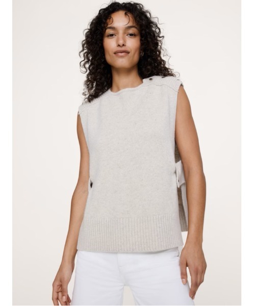 Banana Republic（バナナリパブリック）の「ウールカシミヤ サイドスナップ ニットベスト（ニット/セーター・レディース・ナチュラル/チャコールグレー・L/M/S/XS）」の2枚目の写真