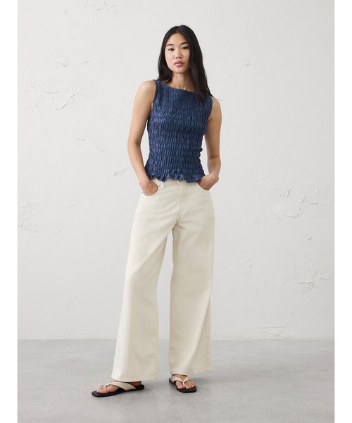 BANANA REPUBLIC FACTORY STORE(バナナリパブリック ファクトリーストア)の「BANANA REPUBLIC FACTORY STORE ボートネックスモッキングクロップドトップス(シャツ/ブラウス・レディース・ブラック/その他/オリーブ・XS/S/M/L)」の7枚目の写真