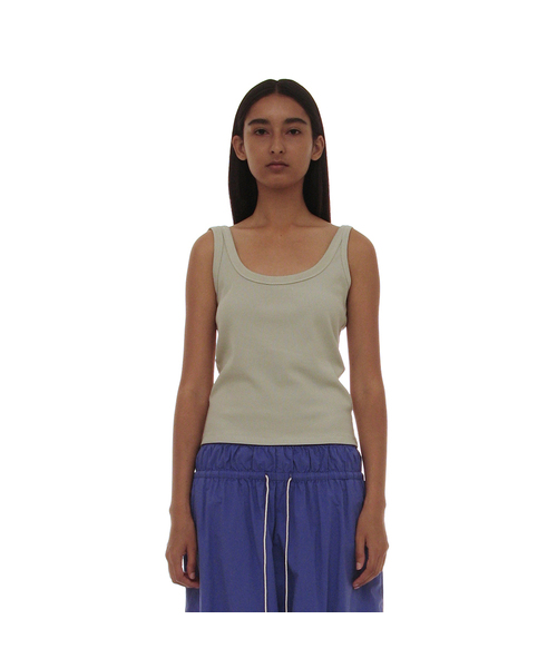 PARTIMENTO WOMEN(パルティメントウィメン)の「PWC アンバランスストラップスリーブレス_12カラー(Tシャツ/カットソー・レディース・カーキブラウン/グレー系その他/プラム/ホワイト/ブラック/レッド/パープル/ネイビー/グレー/オリーブ/アイボリー/ミント・SMALL/MEDIUM/LARGE)」の5枚目の写真