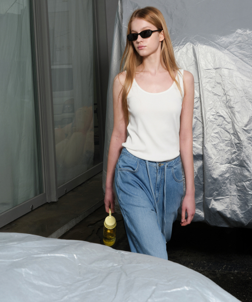LEVAR(レバー)の「All-day Sleeveless Top - Snow White(Tシャツ/カットソー・レディース・その他・MEDIUM/SMALL)」の2枚目の写真