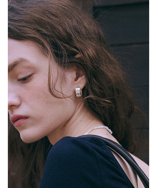 DENU（デヌ）の「Outstanding onetouch earring（ピアス（両耳用）・レディース・その他・FREE）」の3枚目の写真
