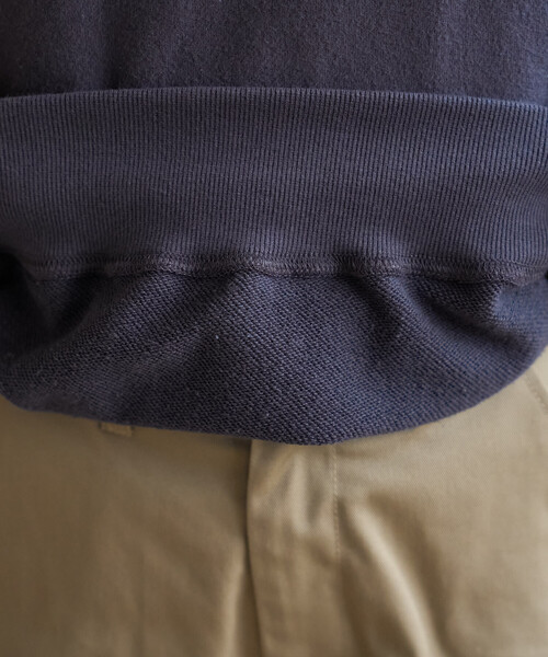 FREAK'S STORE（フリークスストア）の「FRUIT OF THE LOOM×FREAK'S STORE/フルーツオブザルーム 別注 配色ロゴスウェット/ライン ロゴスウェット（スウェット・レディース・ワイン/チャコール/ネイビー・ﾌﾘ-）」の6枚目の写真