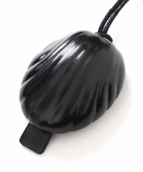 plage(プラージュ)の「JAMIRAY / ジャミレイ LEATHER SHELL ネックレス(ネックレス・レディース・ブラック・FREE)」の8枚目の写真