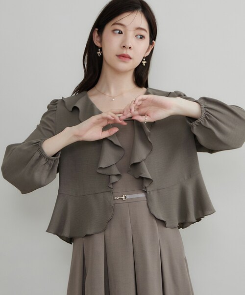 couture brooch(クチュールブローチ)の「【インせず着映え】ラッフル ブラウス(シャツ/ブラウス・レディース・ブラウン系/アイボリー/ブラック・42/36/40/38)」の13枚目の写真