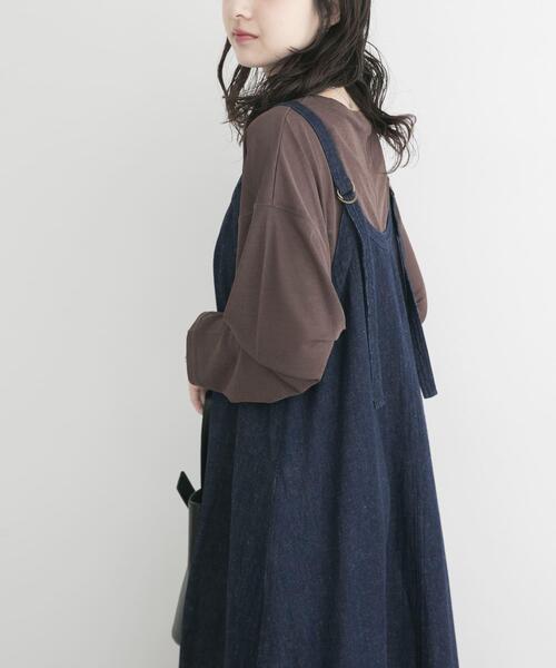 ITEMS URBANRESEARCH(アイテムズ アーバンリサーチ)の「シアーロングTシャツ(Tシャツ/カットソー・レディース・ブラウン/ライトブルー/イエロー系その他/ブラック/ホワイト・FREE)」の22枚目の写真