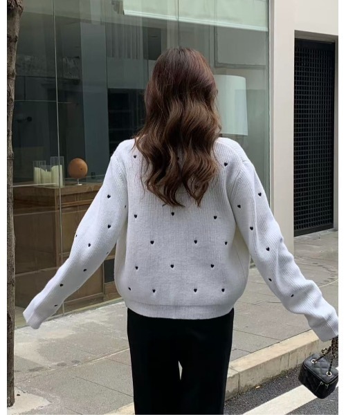BIRTHDAY BASH(バースデイバッシュ)の「HEART DOT KNIT CARDIGAN(ハートドットニットカーディガン)(カーディガン/ボレロ・レディース・ブラック/ホワイト・FREE)」の7枚目の写真