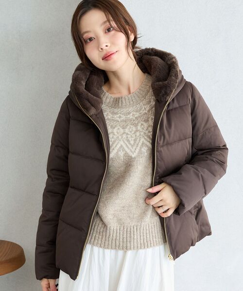 le.coeur blanc（ルクールブラン）の「ファーフードショートダウン（ダウンジャケット/コート・レディース・ブラウン/モカ/ネイビー/グレイッシュベージュ/ブラック・40/38/36）」の21枚目の写真