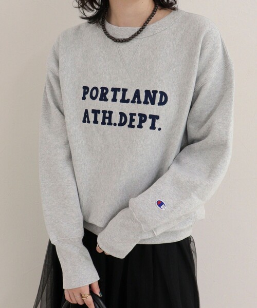 fredy emue(フレディエミュ)の「【Champion/チャンピオン】REVERSE WEAVE CREW NECK SWEATSHIRT(スウェット・レディース・ネイビー/チャコールグレー/ブラウン/ライトグレー・38)」の3枚目の写真