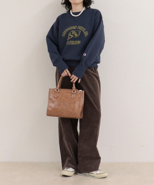 fredy emue(フレディエミュ)の「【Champion/チャンピオン】REVERSE WEAVE CREW NECK SWEATSHIRT(スウェット・レディース・ネイビー/チャコールグレー/ブラウン/ライトグレー・38)」の5枚目の写真