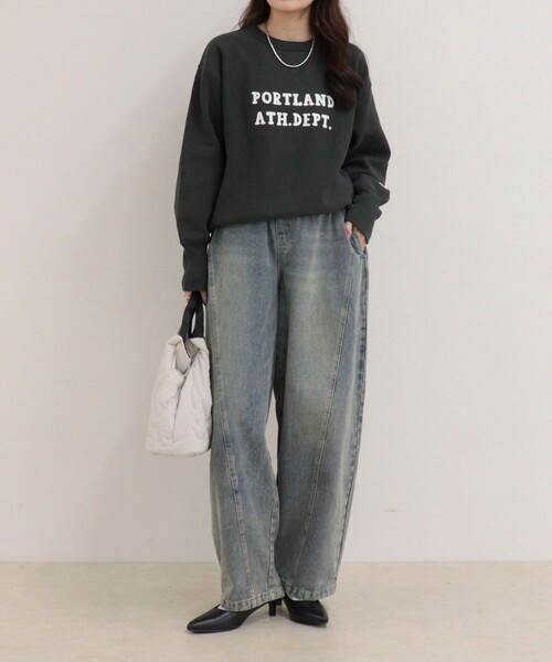 fredy emue(フレディエミュ)の「【Champion/チャンピオン】REVERSE WEAVE CREW NECK SWEATSHIRT(スウェット・レディース・ネイビー/チャコールグレー/ブラウン/ライトグレー・38)」の16枚目の写真