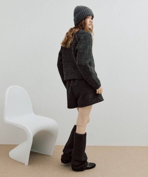 ANF.MUU(アンフムー)の「クルーネックブークレニットカーディガン(ニット/セーター・レディース・ブラウン/チャコールグレー/モカ/アイボリー・FREE)」の14枚目の写真