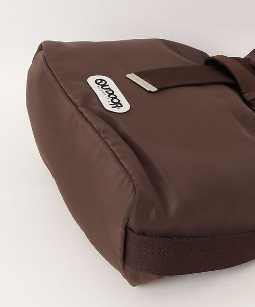 OUTDOOR PRODUCTS(アウトドアプロダクツ)の「【OUTDOOR PRODUCTS / アウトドアプロダクツ】2way Belt Tote Bag / ナイロン ベルトトートバッグ(トートバッグ・レディース・ブラック/ブラウン/シルバー/アイボリー・FREE)」の6枚目の写真