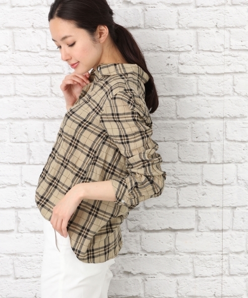 LEPSIM（レプシィム）の「C/Tシャーリングチェックシャツ 710185（シャツ/ブラウス・レディース・ブルー系その他/ホワイト系その他/ベージュ系その他/レッド系その他・LARGE/MEDIUM）」の3枚目の写真