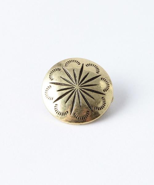 Another Edition（アナザーエディション）の「ネイティブコンチョイヤリング/AEBC NATIV コンチョ ER（イヤリング・レディース・ゴールド/シルバー・FREE）」の3枚目の写真