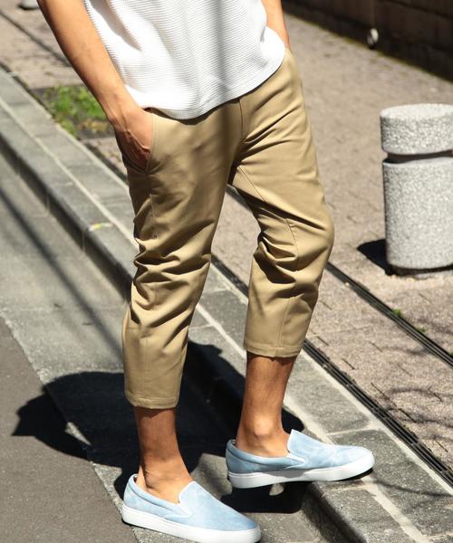 BEAUTY&YOUTH UNITED ARROWS（ビューティーアンドユースユナイテッドアローズ）の「【WEB限定】by ∴ チノ クロップドパンツ◆（チノパンツ・メンズ・グレー/ネイビー/ベージュ・LARGE/SMALL/MEDIUM）」の2枚目の写真