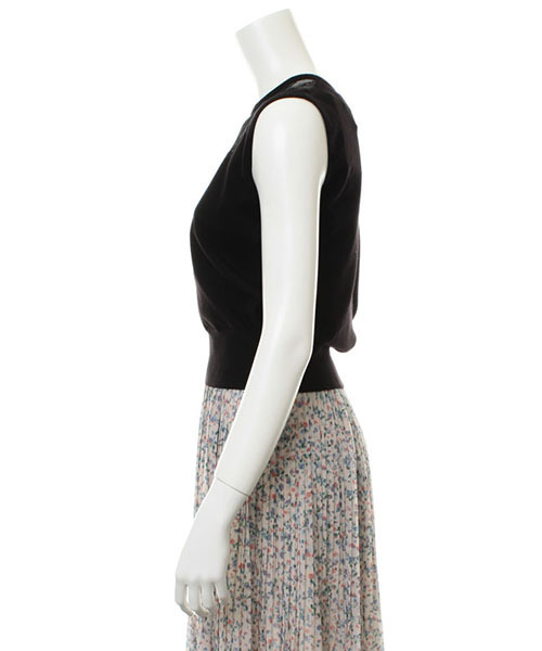 31 Sons de mode(トランテアン ソン ドゥ モード)の「ネックレースノースリーブプルオーバー(ニット/セーター・レディース・ブラック/ライトグレー/グリーン/オフホワイト・36)」の7枚目の写真