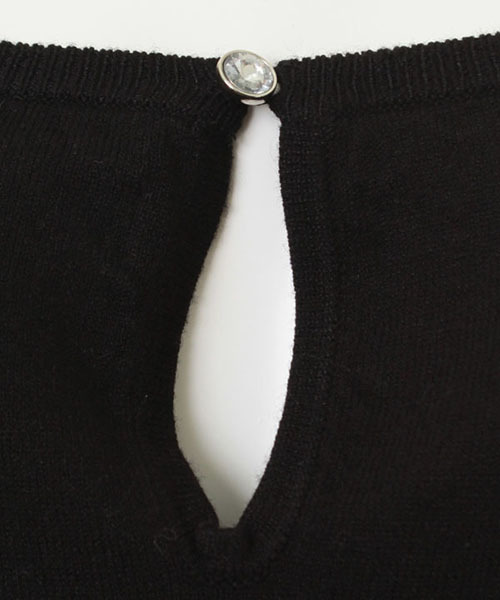 31 Sons de mode(トランテアン ソン ドゥ モード)の「ネックレースノースリーブプルオーバー(ニット/セーター・レディース・ブラック/ライトグレー/グリーン/オフホワイト・36)」の11枚目の写真