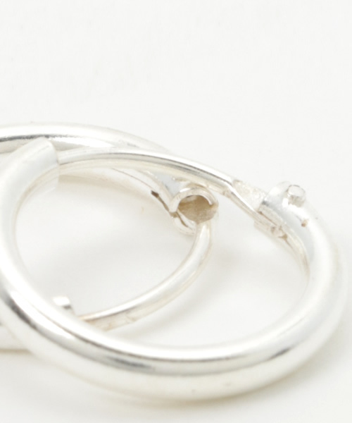Burner（バーナー）の「【BLANC FICELLE】リングピアス（ピアス（両耳用）・メンズ・シルバー・14/16/18/20）」の3枚目の写真